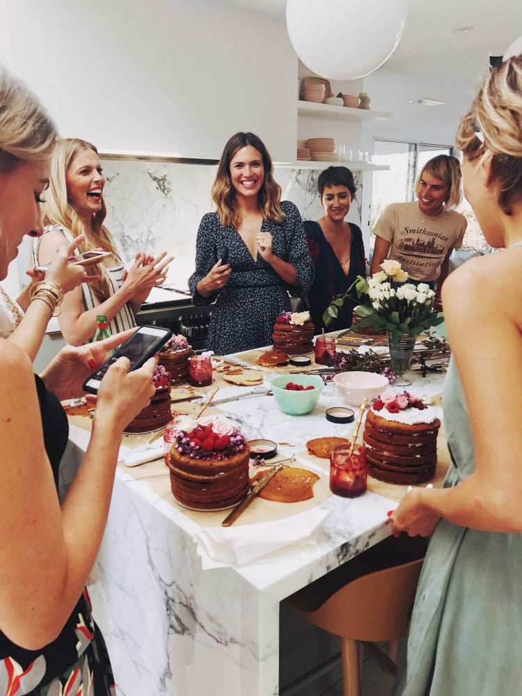 BAKING CLASS WITH MANDY MOORE