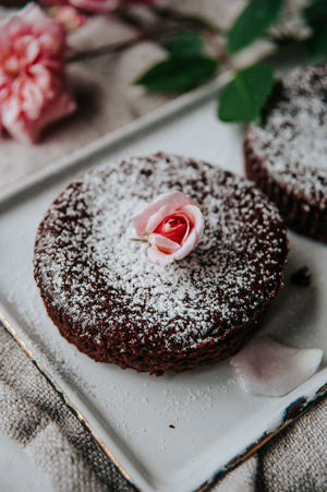 Mini Flourless Chocolate Cakes (pack of 6) - Sweet Laurel