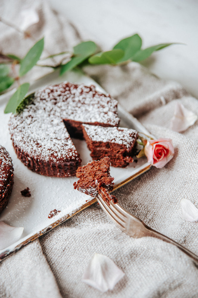 Mini Flourless Chocolate Cakes (pack of 6) - Sweet Laurel